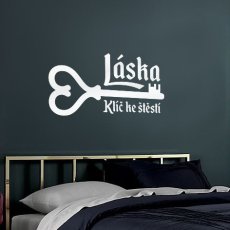 český nápis na zeď - téma láska