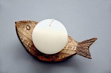 Keramický svícen rybička