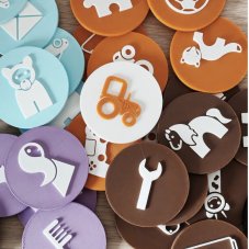 Rozlišovací štítek na box na hračky - piktogram geometrie